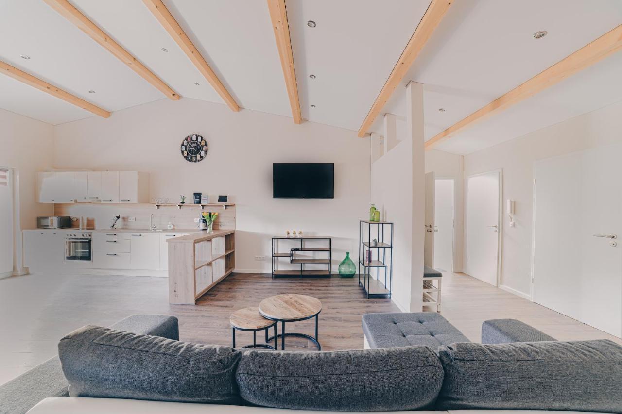Grosse Ferienwohnung Mit Balkon Und Perfekter Lage Eggenthal Eksteriør billede