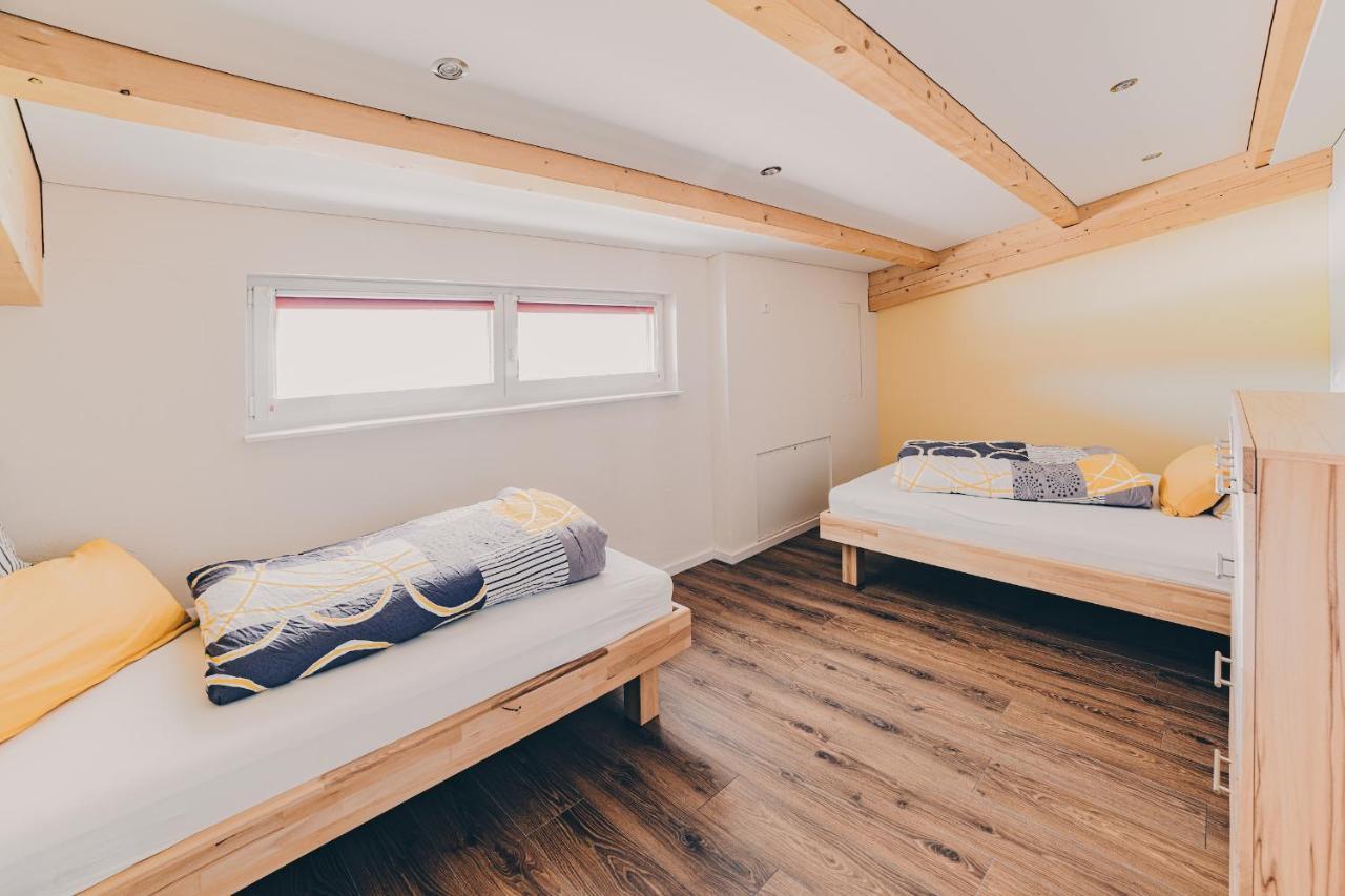 Grosse Ferienwohnung Mit Balkon Und Perfekter Lage Eggenthal Eksteriør billede